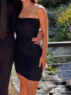 Hello Molly Black ruched bodycon dress